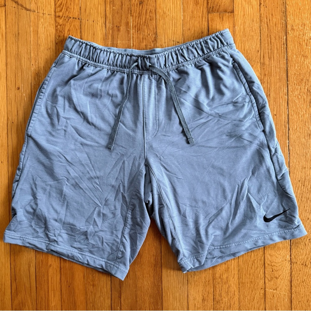 Nike Men's Grey Shorts